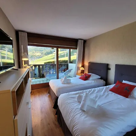 De Luxe 6 Pieces Pied Des Pistes Au Centre Du Village - - Fr-1-598-26 * Les Gets